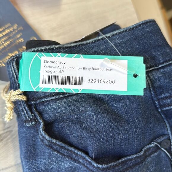 Democracy Kathryn Ab Solution Itty Bitty Bootcut Jean Indigo Stitch Fix Nwt - Picture 8 of 9